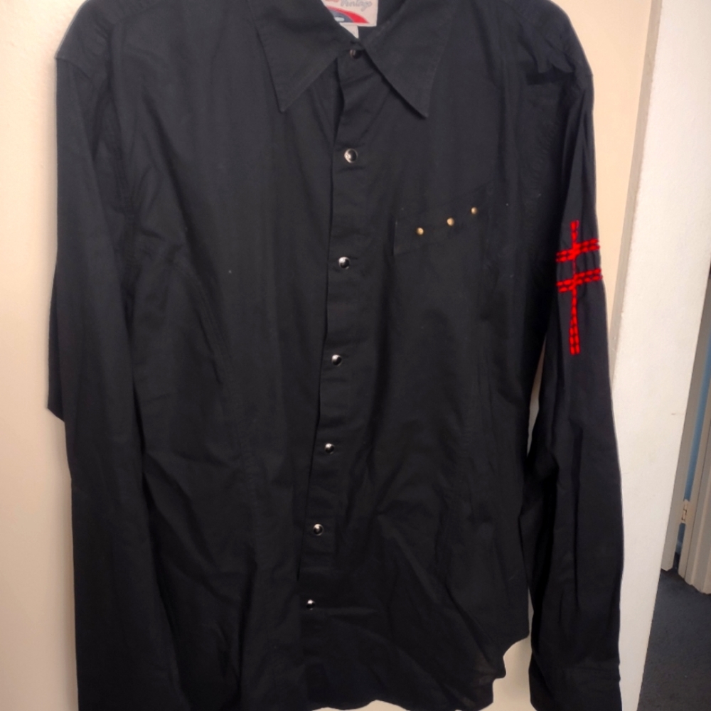 Rare Vintage XL black rocker, snap shirt